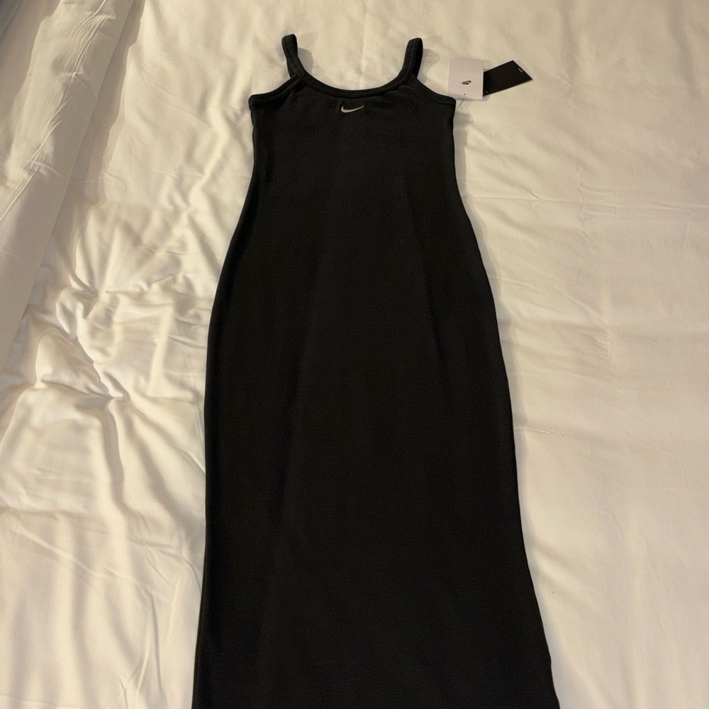 Nike Women's Sleek Black Maxi Dress